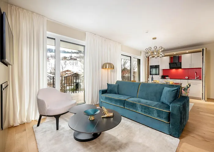 Amadeus Private Residences * 斯拉德明