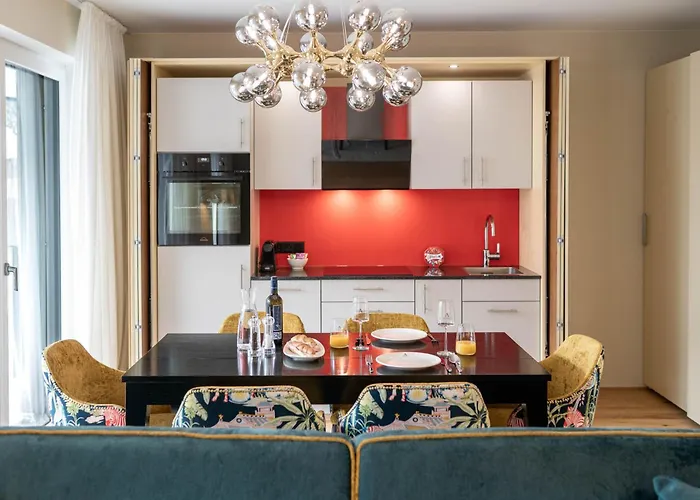 Amadeus Private Residences شقة