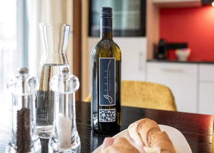 Amadeus Private Residences 公寓