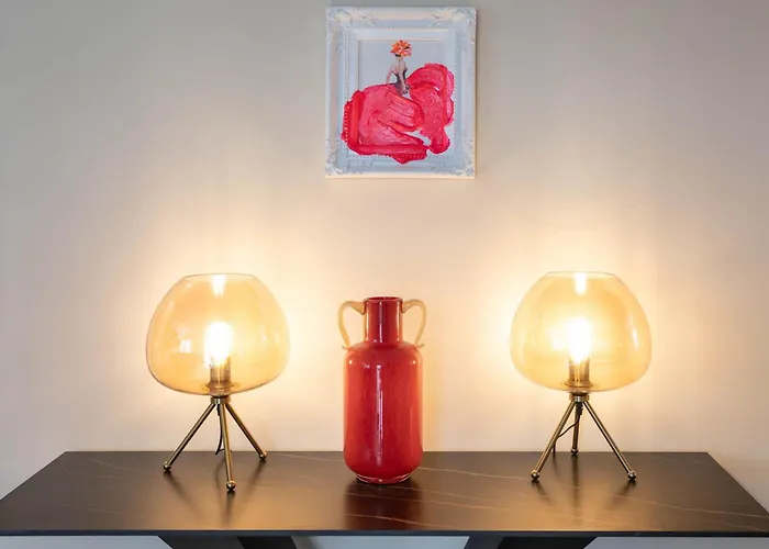 Amadeus Private Residences 公寓 斯拉德明