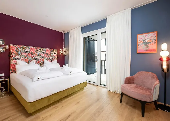 Amadeus Private Residences Apartment *