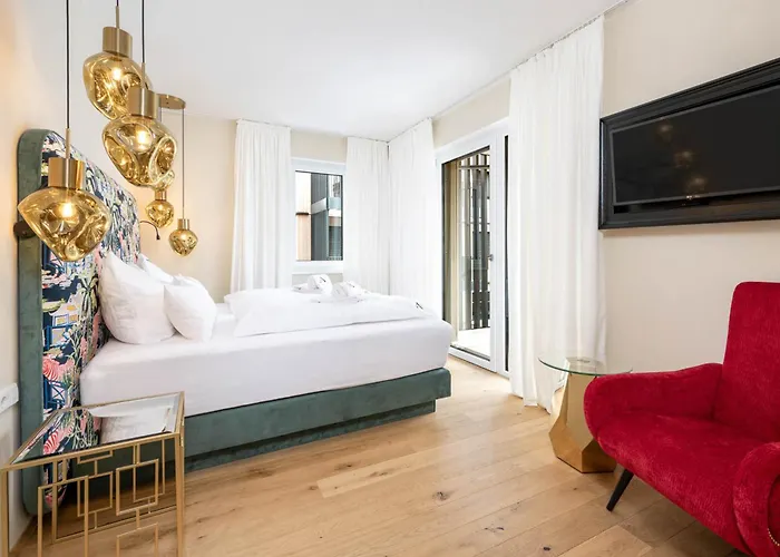 Amadeus Private Residences 公寓 斯拉德明