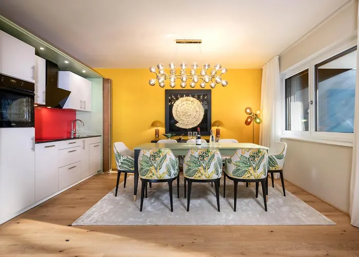 Amadeus Private Residences * 斯拉德明